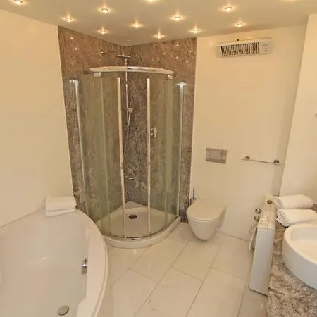 Residenza Ascomonte, Parterre, App 29 By Holap Sa *